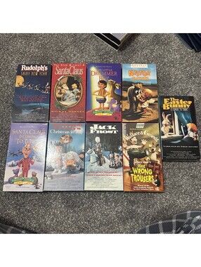9- Vtg VHS Holiday movies Rudolph